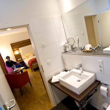 Schroeders Stadtwaldhotel Otel