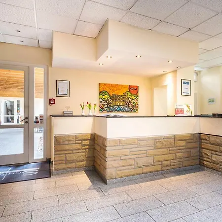 Schroeders Stadtwaldhotel 3*