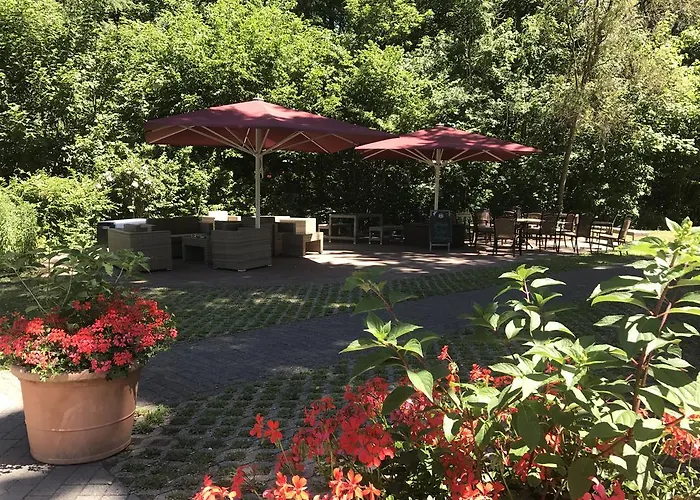 מלון Schroeders Stadtwaldhotel