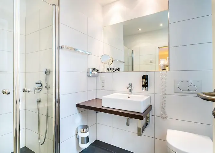 Hotel Schroeders Stadtwaldhotel 3*